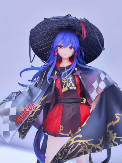 明日方舟 假日威龙陈 万重山