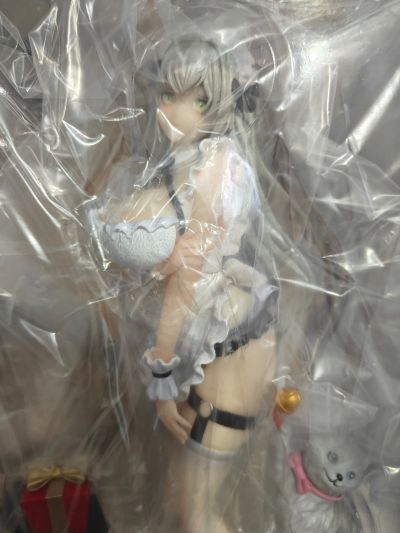 理想的女朋友 ——  家庭女仆 安妮莉娅