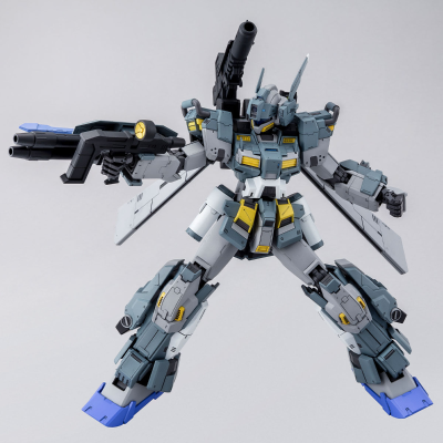 MG 1/100 兴风者高达P.F.