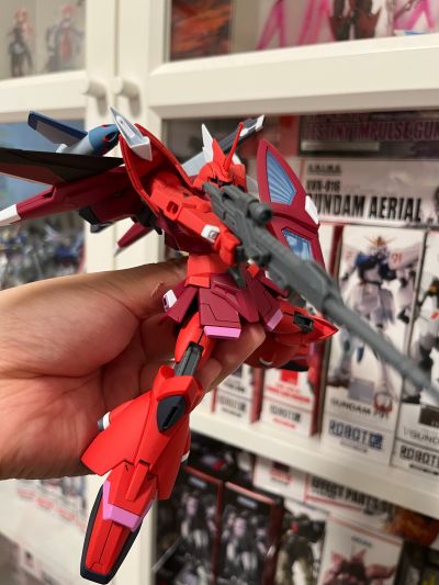 HG 1/144 勇士险兆（露娜玛丽亚·霍克专用机）