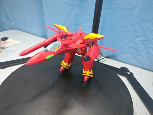 HG  1/100 VF-19改 烈焰女武神 喇叭装备型
