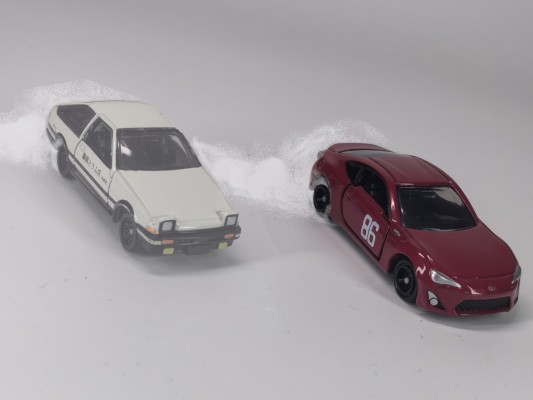 Dream Tomica 头文字D AE86 Trueno - White