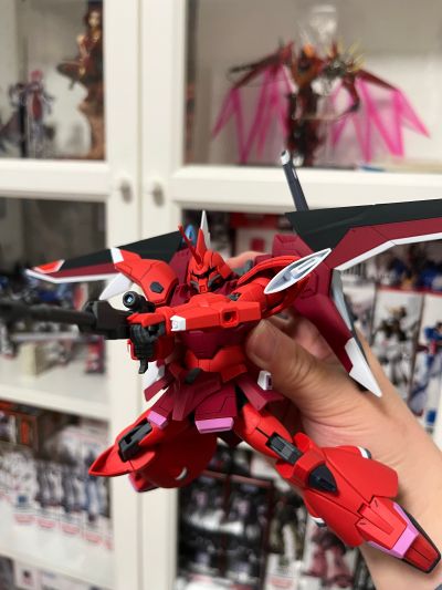 HG 1/144 勇士险兆（露娜玛丽亚·霍克专用机）