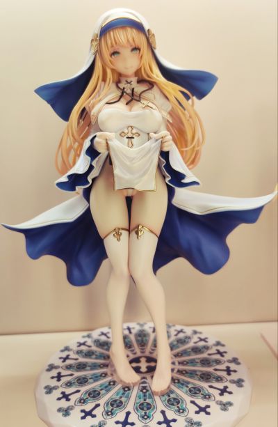 修女 夏洛特 神圣白色