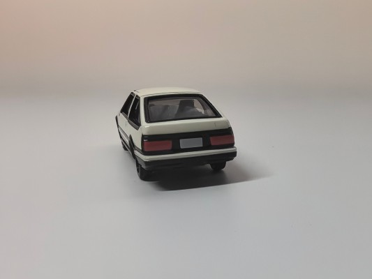 Dream Tomica 头文字D AE86 Trueno - White