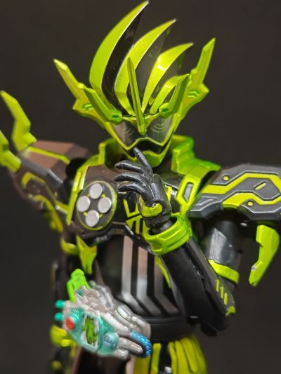 S.H.Figuarts 假面骑士艾克赛德 假面骑士克洛诺斯 编年史玩家