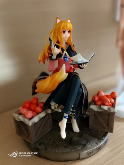 赫萝 裸体版
