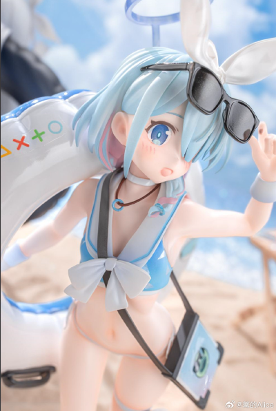 蔚蓝档案 夏日 普拉娜 泳装