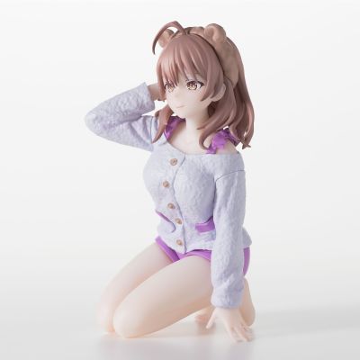 不时用俄语小声说真心话的邻桌艾莉同学 动画版 小坐系列奖品人偶 “玛莎”（暂称）