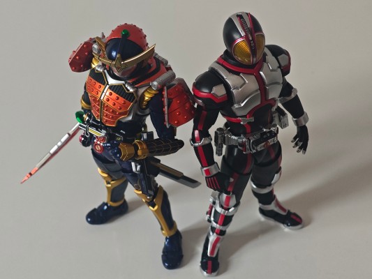 S.H.Figuarts（真骨雕制法）假面骑士铠武 橙子武装