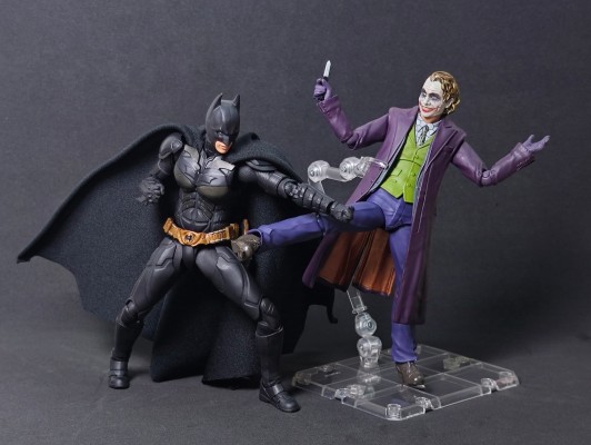 S.H.Figuarts 暗黑骑士 Joker
