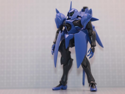 HG  机动战士高达AGE 雷吉鲁斯高达