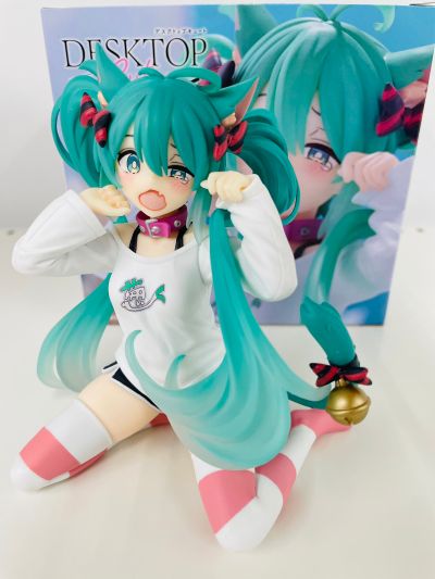 Desktop Cute玩具人偶 初音未来~猫耳长袖衣~