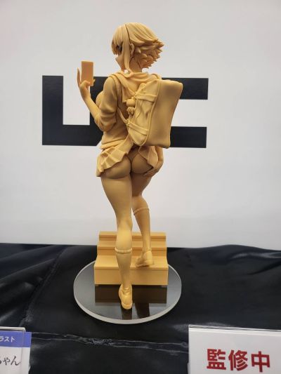 蕾丘叶子