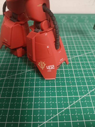 HGUC 1/144 机动战士高达 MSV-R 强尼·莱汀的归来 MS-06R-2 强尼・雷电专用扎古
