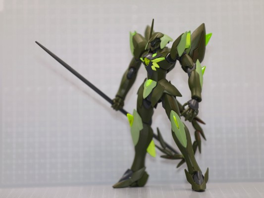 HG  机动战士高达AGE 雷吉鲁斯高达