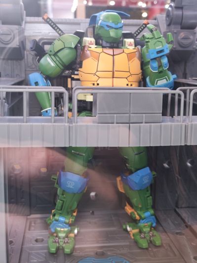 HB0018 合金变形忍者龟 莱昂纳多 TMNT-01T