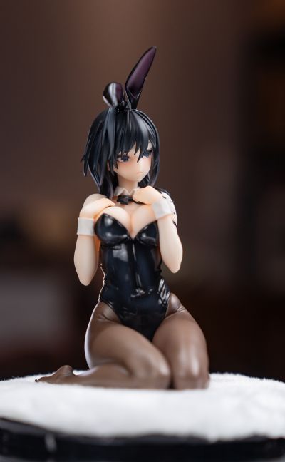 橫山石见 黑兔女郎