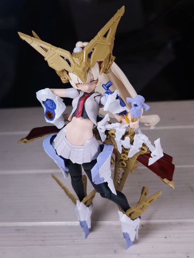 女神装置 BUSTER DOLL 圣骑士
