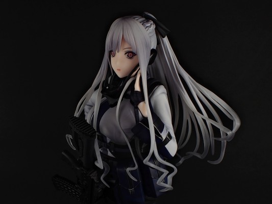 少女前线 AK-12