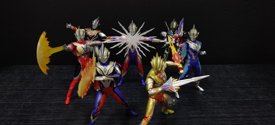 S.H.Figuarts  特利迦奥特曼 特利迦奥特曼 空中型