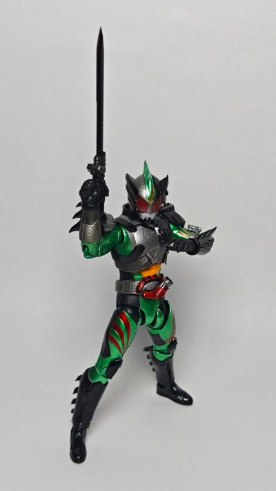 S.H.Figuarts   假面骑士亚马逊新生欧米伽  （Amazon.co.jp独家版）