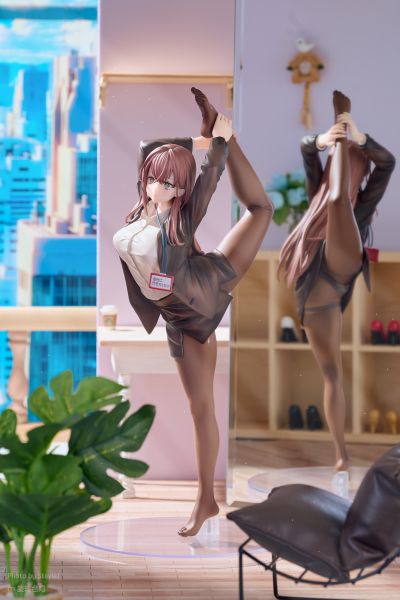 不想上班的OL酱 白衣版