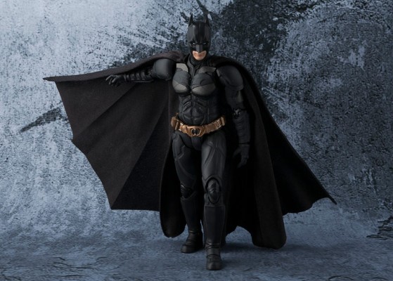 S.H.Figuarts 黑暗骑士 蝙蝠侠