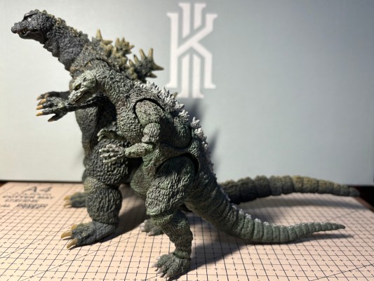 S.H.MonsterArts 哥斯拉大战戴斯特洛伊亚 二代哥斯拉 特别配色