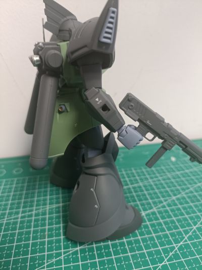 HGUC 1/144 机动战士高达 MSV-R 强尼·莱汀的归来 MS-06R-2 强尼・雷电专用扎古