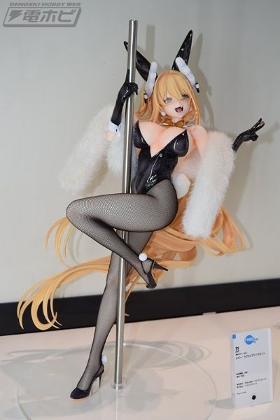 B-style 胜利女神：妮姬 露菲：奢侈兔