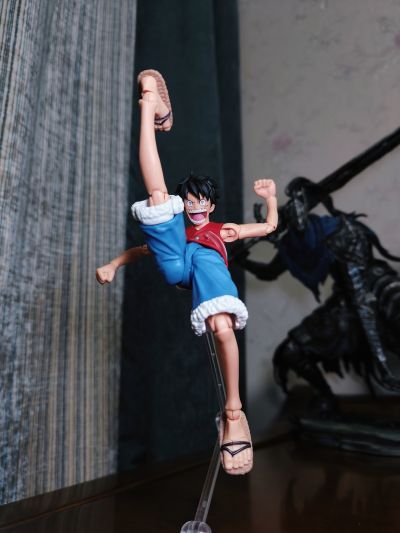 S.H.Figuarts   蒙奇·D·路飞-冒险的序幕-