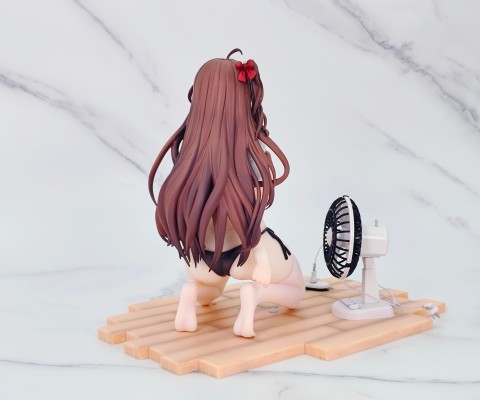 避暑的体操服JK少女 特典版