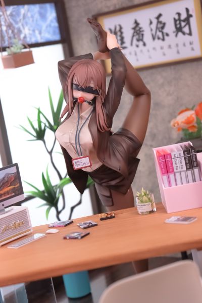 不想上班的OL酱 白衣版