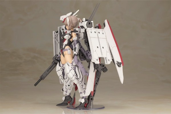 机甲少女 初云