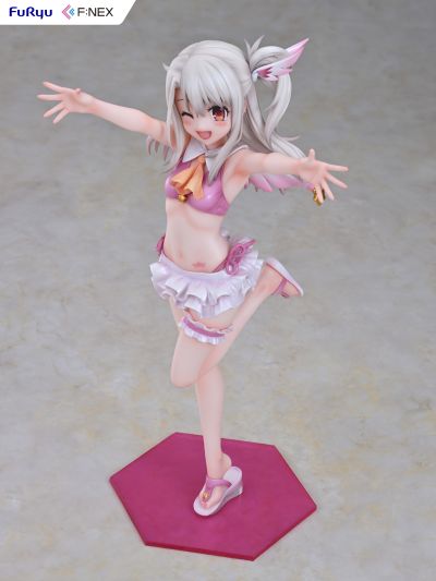 魔法少女伊莉雅 伊莉雅丝菲尔・冯・爱因兹贝伦 泳装