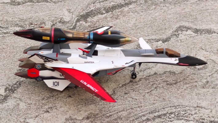 65885 超时空要塞 YF-19 附带高速装备+折跃推进器