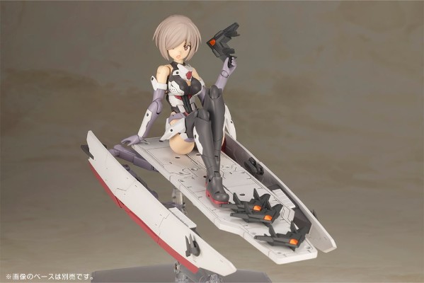 机甲少女 初云