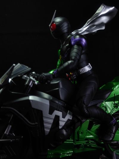 S.H.Figuarts  硬汉摩托（2017年的版本）