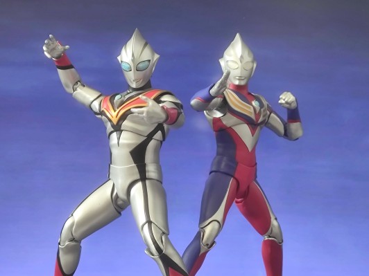 S.H.Figuarts（真骨雕制法）假迪迦/邪恶迪迦