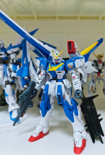 HGUC 机动战士V高达 V2高达突击爆击型