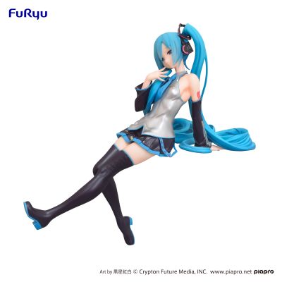 初音未来 压泡面人偶