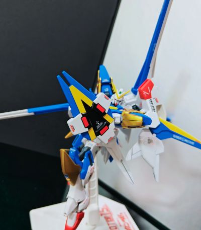 HGUC 机动战士V高达 V2高达突击爆击型
