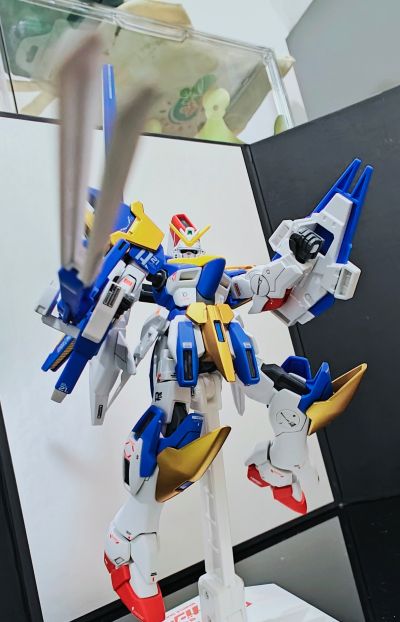 HGUC 机动战士V高达 V2高达突击爆击型