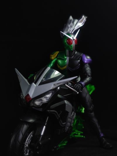 S.H.Figuarts  硬汉摩托（2017年的版本）