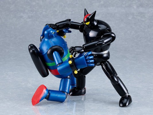 MODEROID 铁人28号 黑色猛牛（初代铁人版）