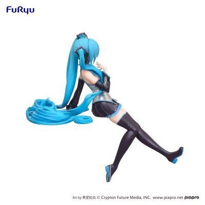 初音未来 压泡面人偶