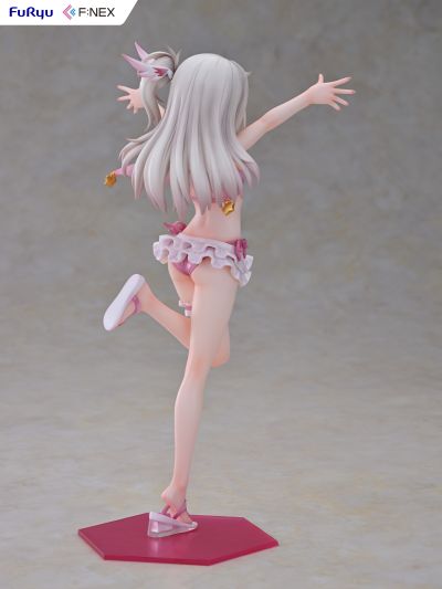 魔法少女伊莉雅 伊莉雅丝菲尔・冯・爱因兹贝伦 泳装