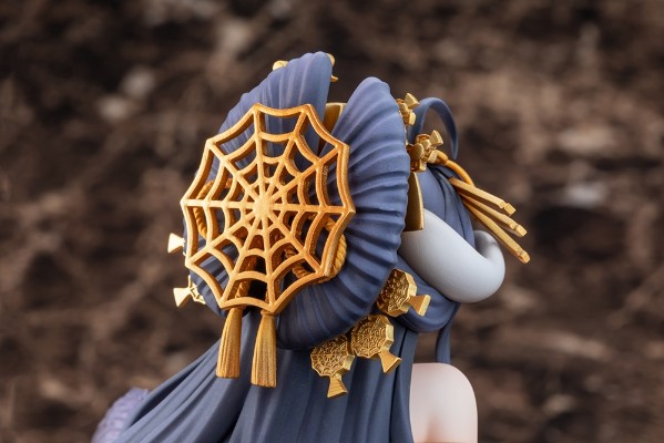KDcolle  OVERLORD 雅儿贝德 豪华绚烂和服