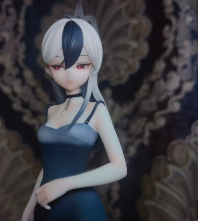 蔚蓝档案 鬼方佳代子 礼服